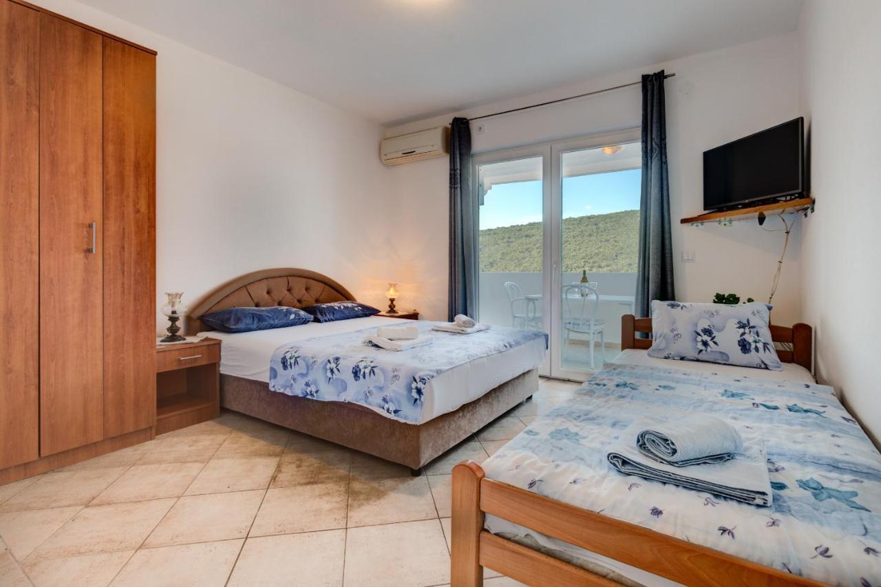 Apartments Vesna Тиват Екстер'єр фото
