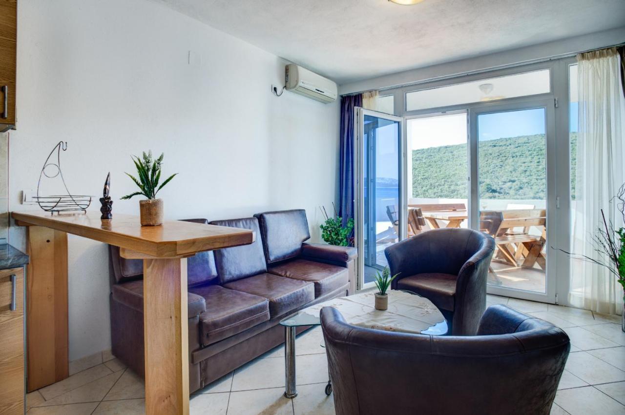 Apartments Vesna Тиват Екстер'єр фото