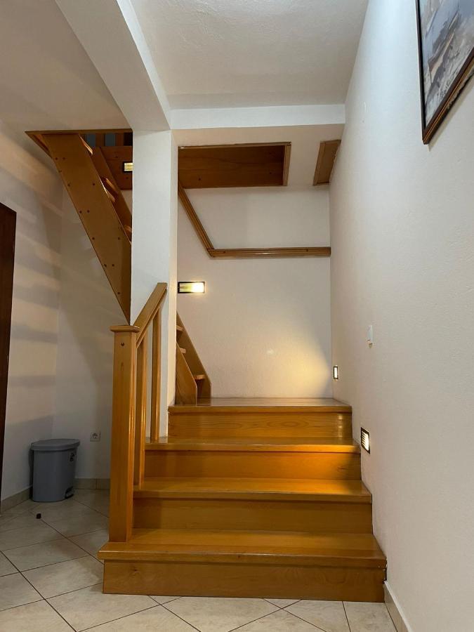 Apartments Vesna Тиват Екстер'єр фото