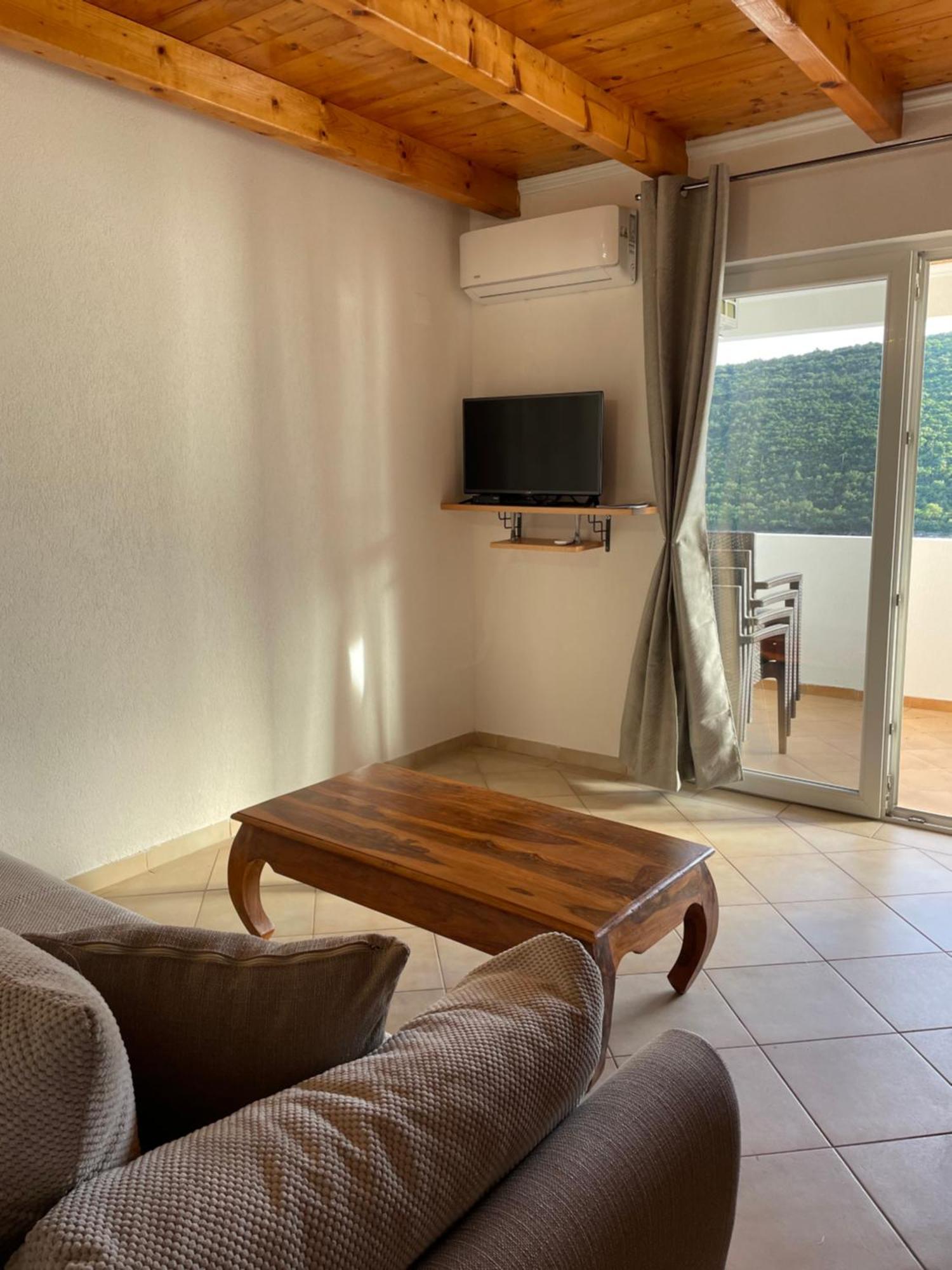 Apartments Vesna Тиват Екстер'єр фото