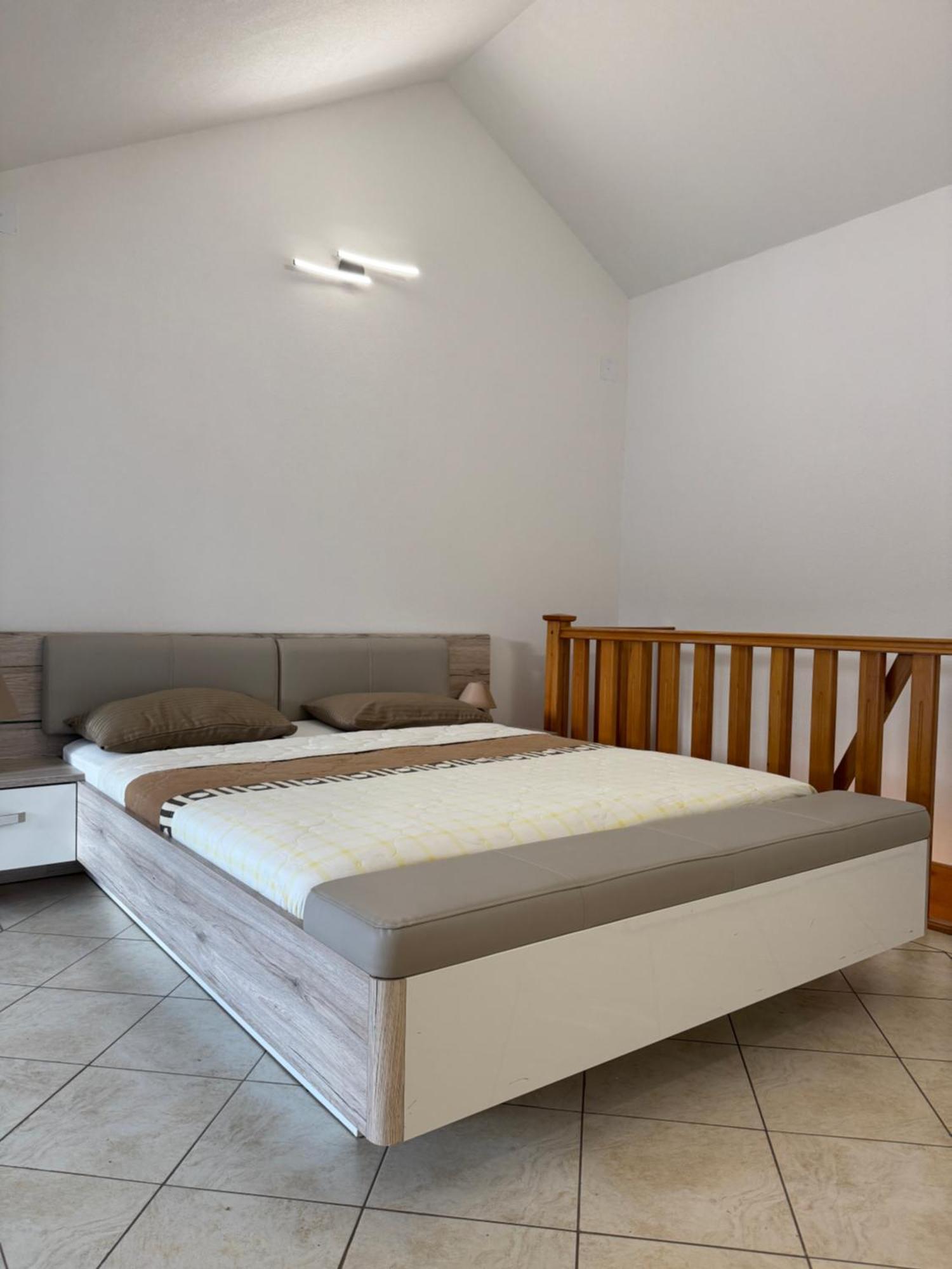 Apartments Vesna Тиват Екстер'єр фото